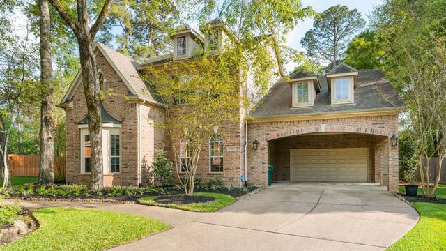 27 Wooded Path Place, The Woodlands, TX 77382