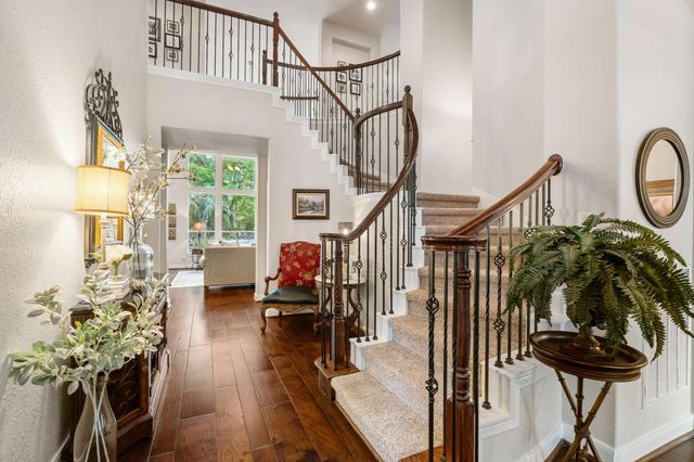 27 Wooded Path Place, The Woodlands, TX 77382