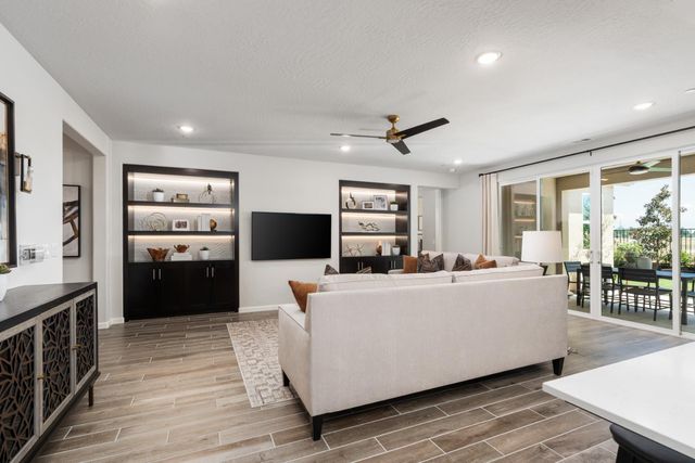 2442 N Harken Way, Clovis, CA 93619