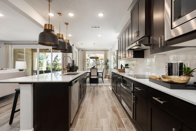 2442 N Harken Way, Clovis, CA 93619