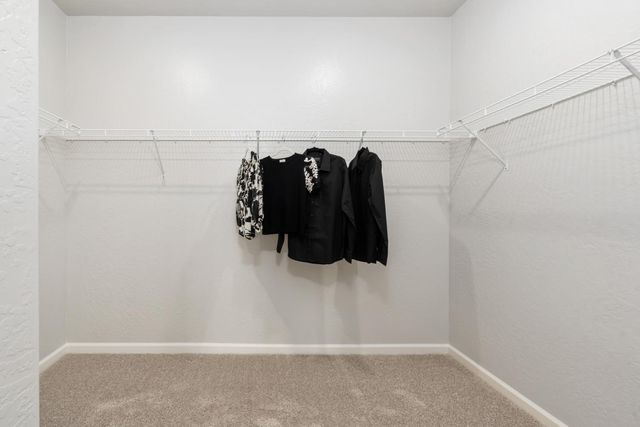 2442 N Harken Way, Clovis, CA 93619