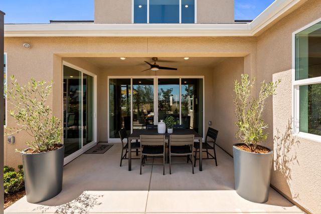 2442 N Harken Way, Clovis, CA 93619