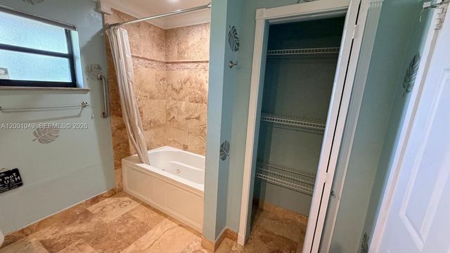 11540 NW 27th Ct -, Plantation, FL 33323