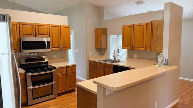 11540 NW 27th Ct -, Plantation, FL 33323