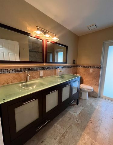 11540 NW 27th Ct -, Plantation, FL 33323