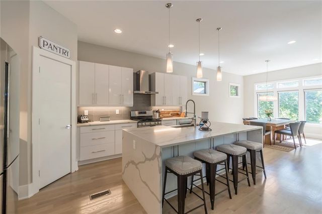 406 E Side Avenue SE, Atlanta, GA 30316