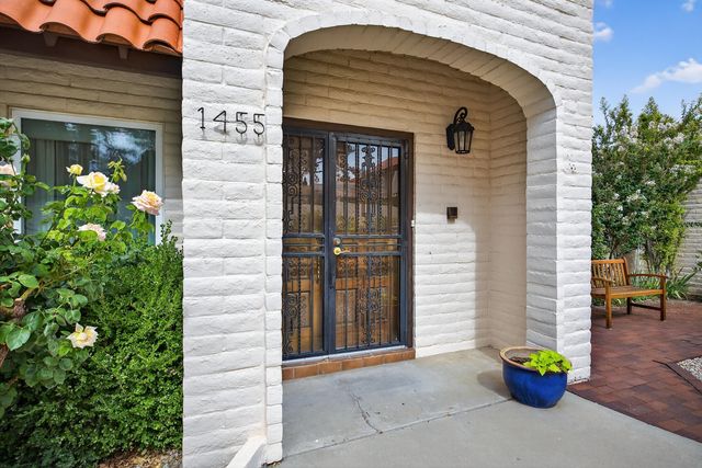 1455 WAGON TRAIN Drive SE, Albuquerque, NM 87123