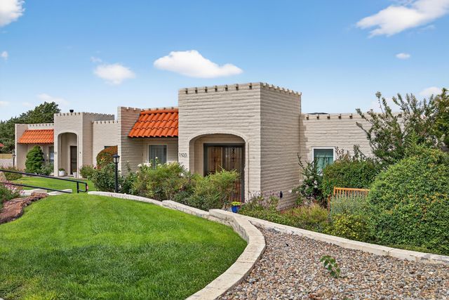 1455 WAGON TRAIN Drive SE, Albuquerque, NM 87123