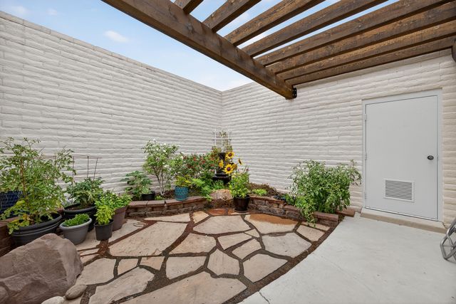 1455 WAGON TRAIN Drive SE, Albuquerque, NM 87123