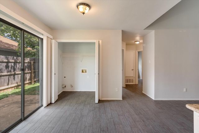 11906 Sunhillow BND A, Austin, TX 78758