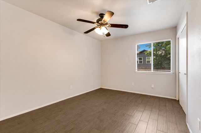 11906 Sunhillow BND A, Austin, TX 78758