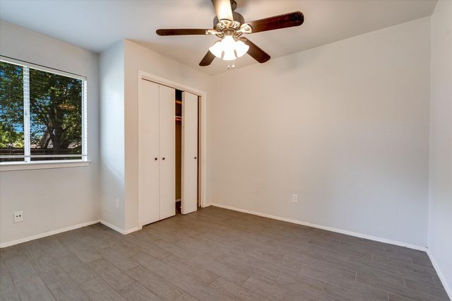 11906 Sunhillow BND A, Austin, TX 78758