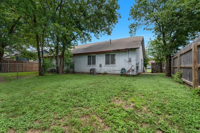 11906 Sunhillow BND A, Austin, TX 78758