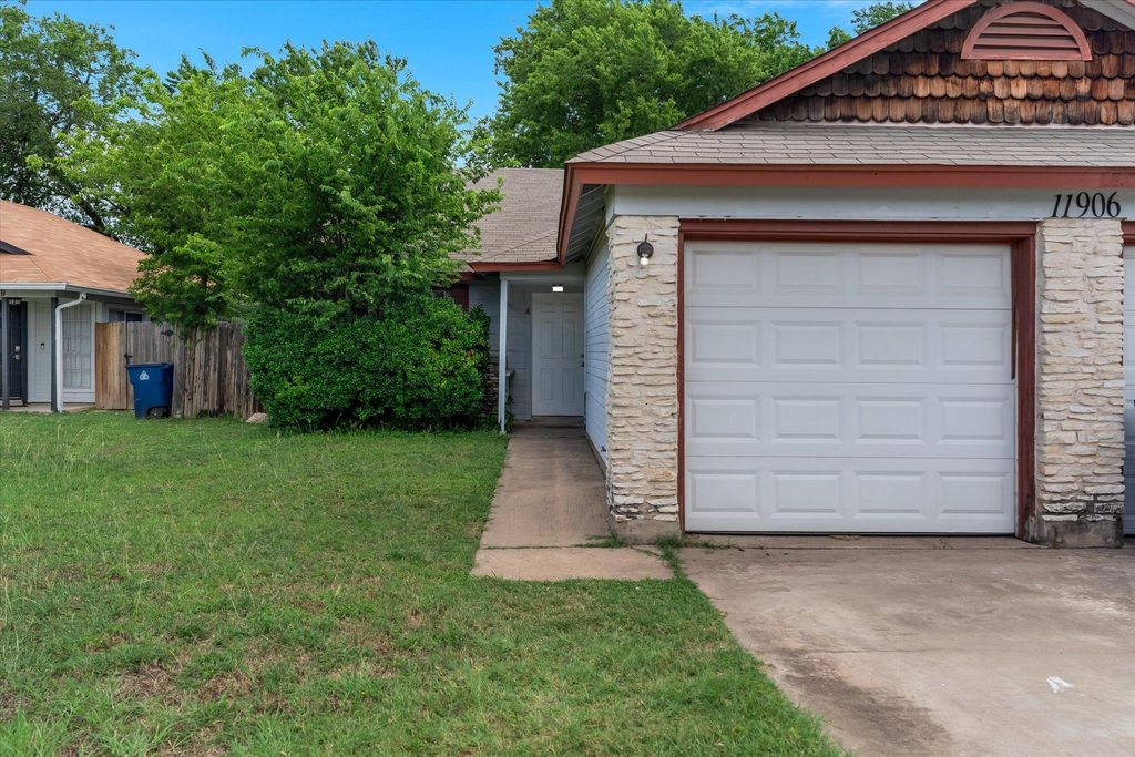 11906 Sunhillow BND A, Austin, TX 78758