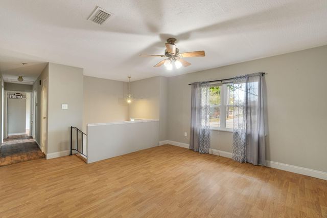 511 Westover Dr., Hattiesburg, MS 39402