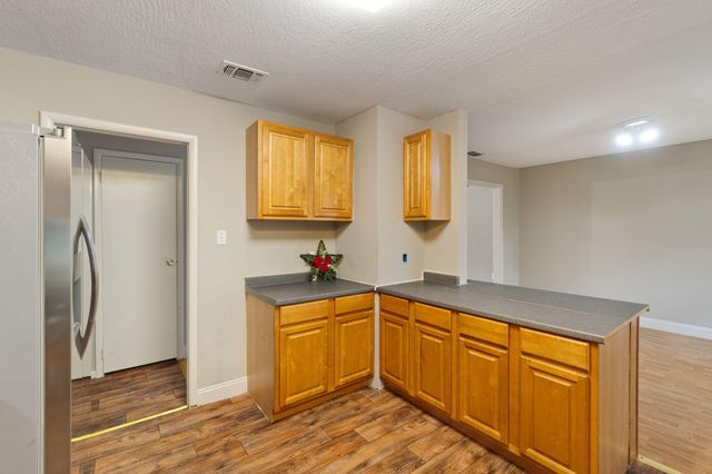 511 Westover Dr., Hattiesburg, MS 39402