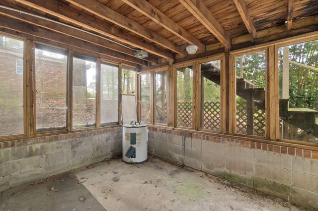 511 Westover Dr., Hattiesburg, MS 39402