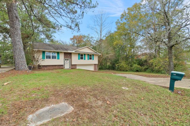 511 Westover Dr., Hattiesburg, MS 39402