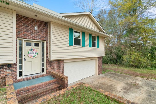 511 Westover Dr., Hattiesburg, MS 39402