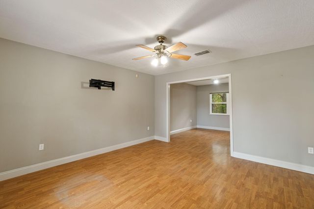 511 Westover Dr., Hattiesburg, MS 39402