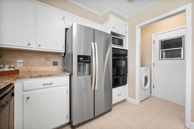 212 S Heights Drive, Crowley, TX 76036