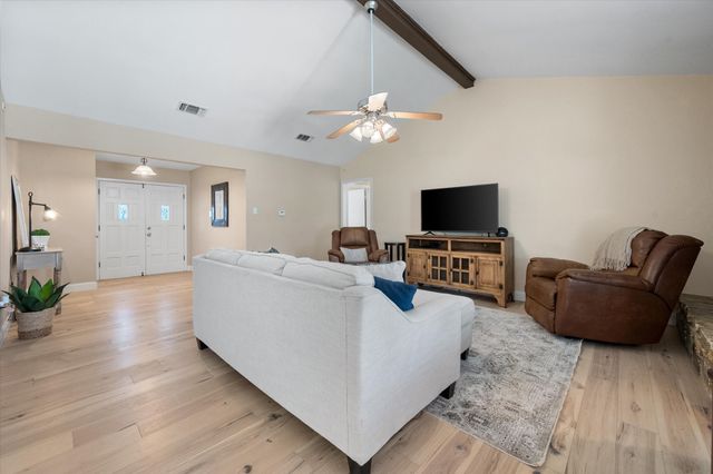 212 S Heights Drive, Crowley, TX 76036