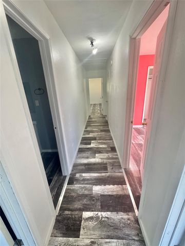 211 Johnson Street, Ames, TX 77575