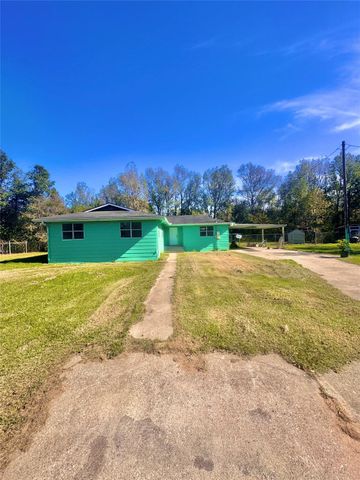 211 Johnson Street, Ames, TX 77575