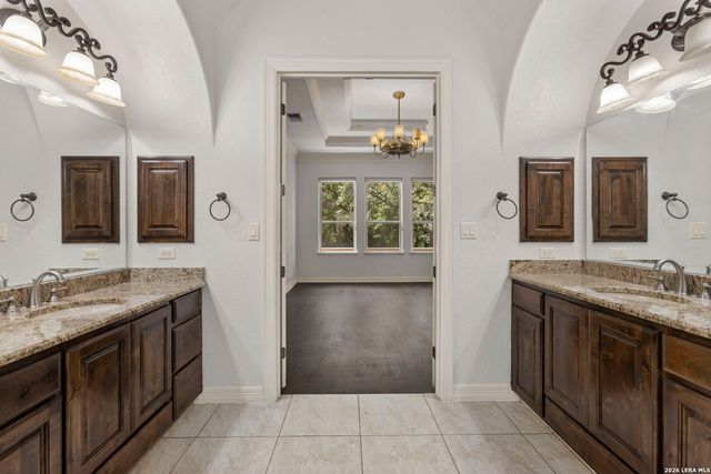 1410 MELANIE CIR, San Antonio, TX 78258