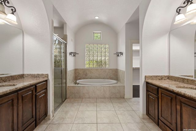 1410 MELANIE CIR, San Antonio, TX 78258
