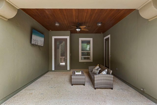 1410 MELANIE CIR, San Antonio, TX 78258