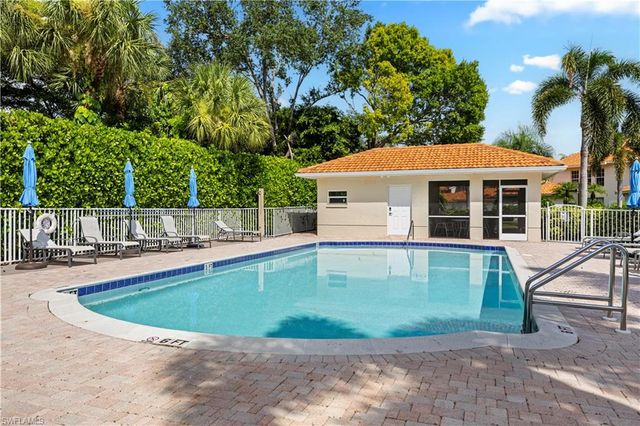 1265 Egrets LNDG 201, Naples, FL 34108