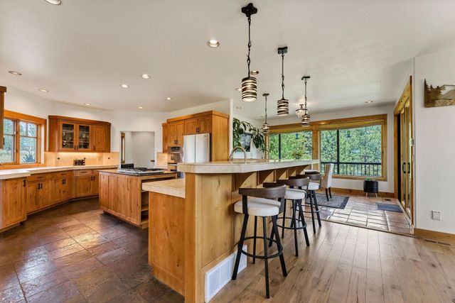 23418 E Broken Lance Ln, Liberty Lake, WA 99019