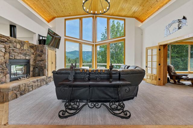 23418 E Broken Lance Ln, Liberty Lake, WA 99019