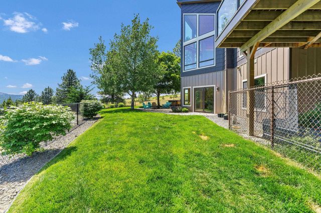 23418 E Broken Lance Ln, Liberty Lake, WA 99019