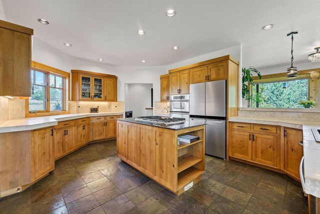 23418 E Broken Lance Ln, Liberty Lake, WA 99019