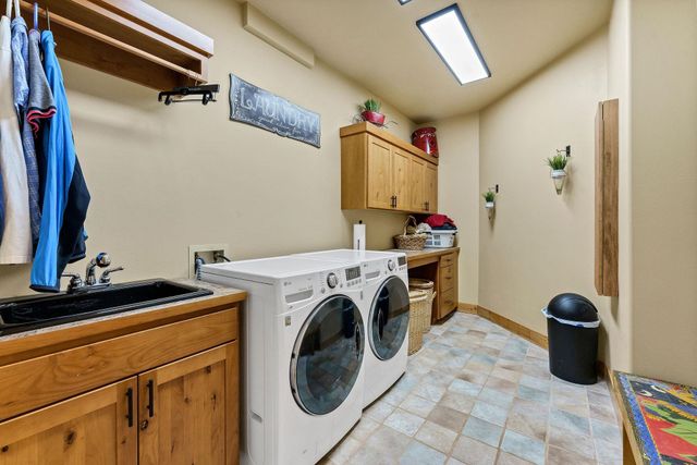 23418 E Broken Lance Ln, Liberty Lake, WA 99019