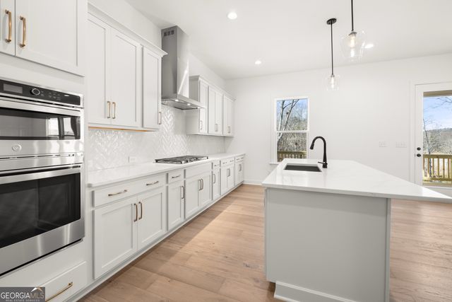 239 East Harbor Drive, Dawsonville, GA 30534