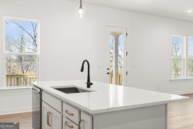 239 East Harbor Drive, Dawsonville, GA 30534