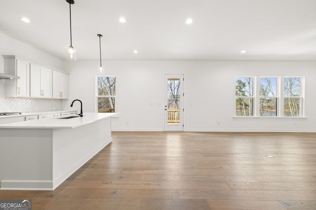 239 East Harbor Drive, Dawsonville, GA 30534