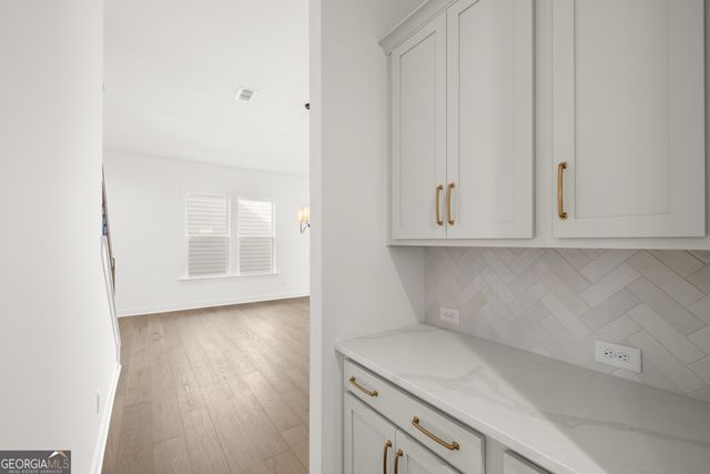 239 East Harbor Drive, Dawsonville, GA 30534