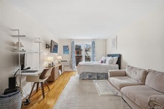 451 West 22nd Street 3F, New York (manhattan), NY 10011