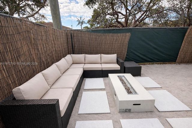 2804 NW 7th Ct 2804, Fort Lauderdale, FL 33311