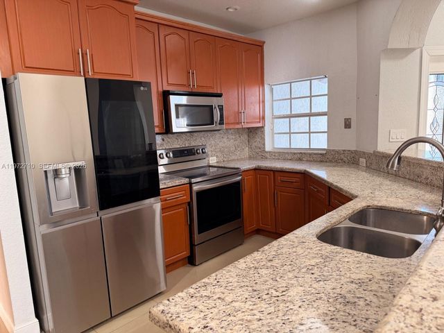 2804 NW 7th Ct 2804, Fort Lauderdale, FL 33311