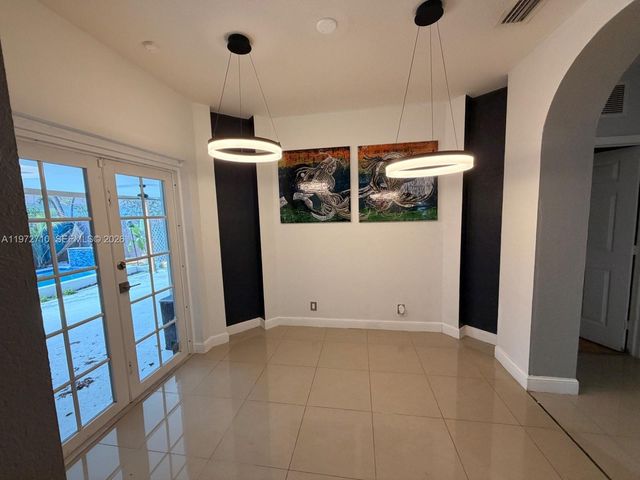 2804 NW 7th Ct 2804, Fort Lauderdale, FL 33311