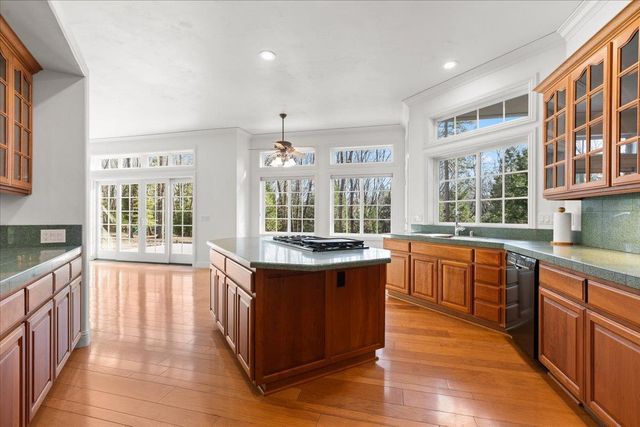 12540 Beaver Dr, Grass Valley, CA 95945