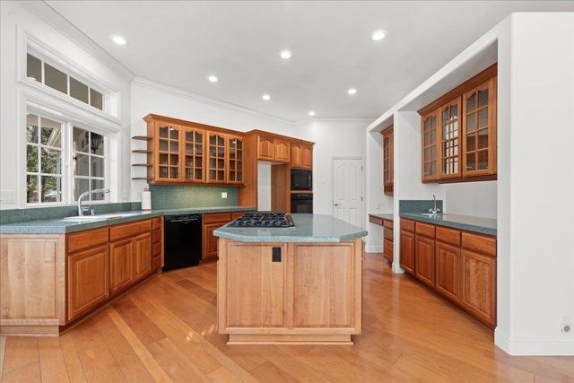 12540 Beaver Dr, Grass Valley, CA 95945