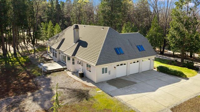 12540 Beaver Dr, Grass Valley, CA 95945