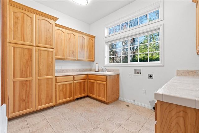 12540 Beaver Dr, Grass Valley, CA 95945