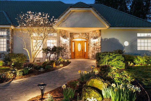 12540 Beaver Dr, Grass Valley, CA 95945